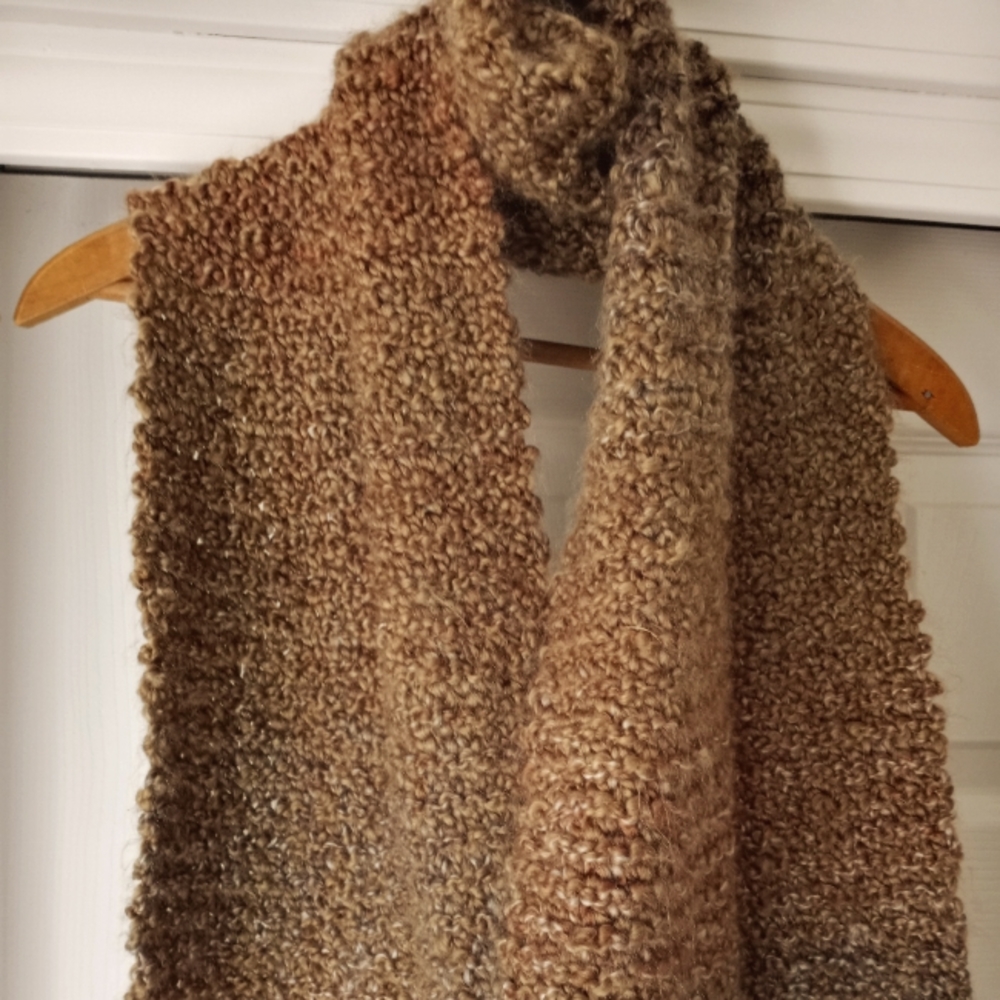 Soft wool handknit scarf